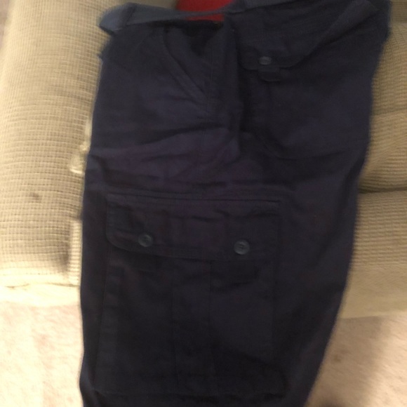 Echo shorts - Picture 2 of 3